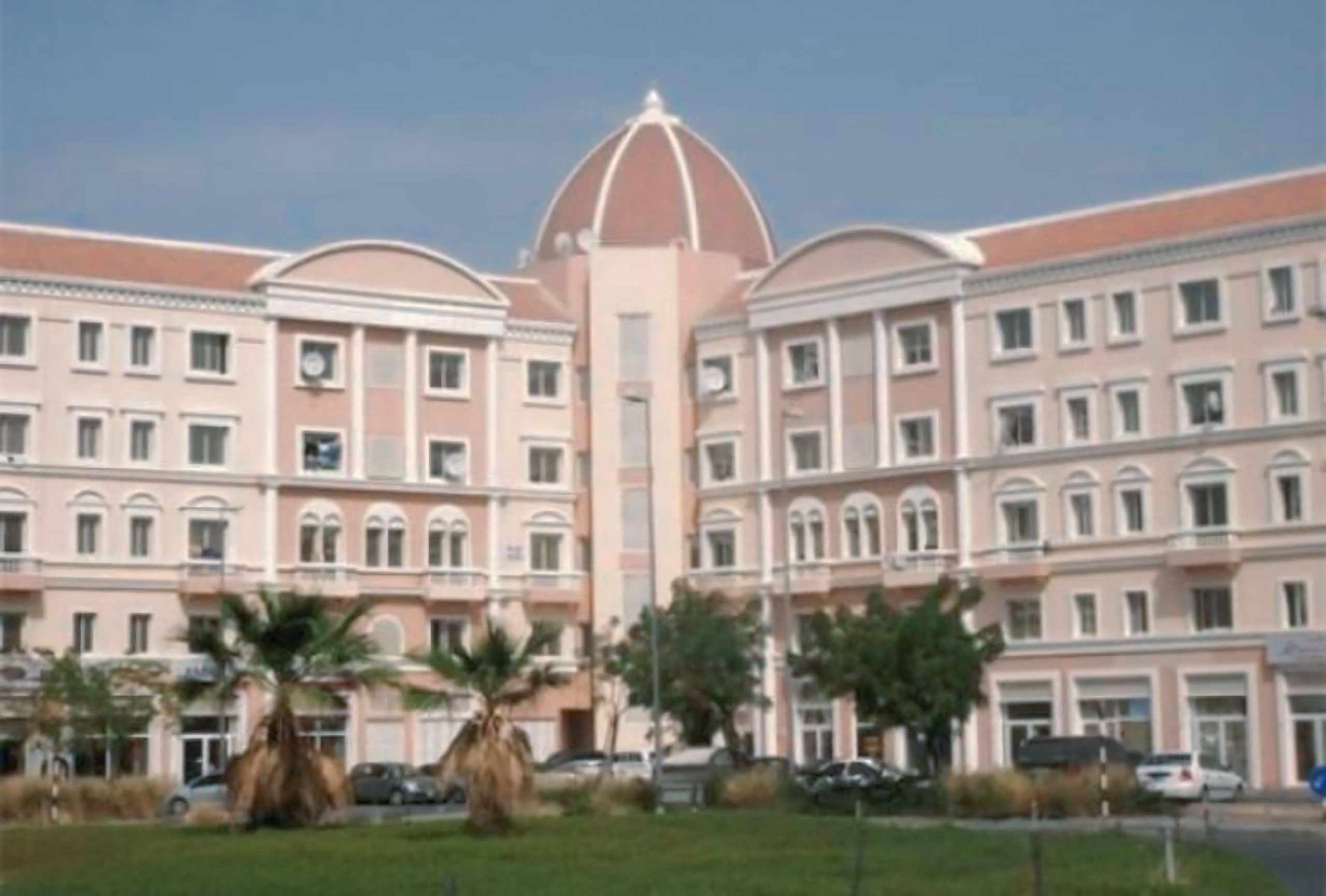 Dubai International City's England & Italy Clusters